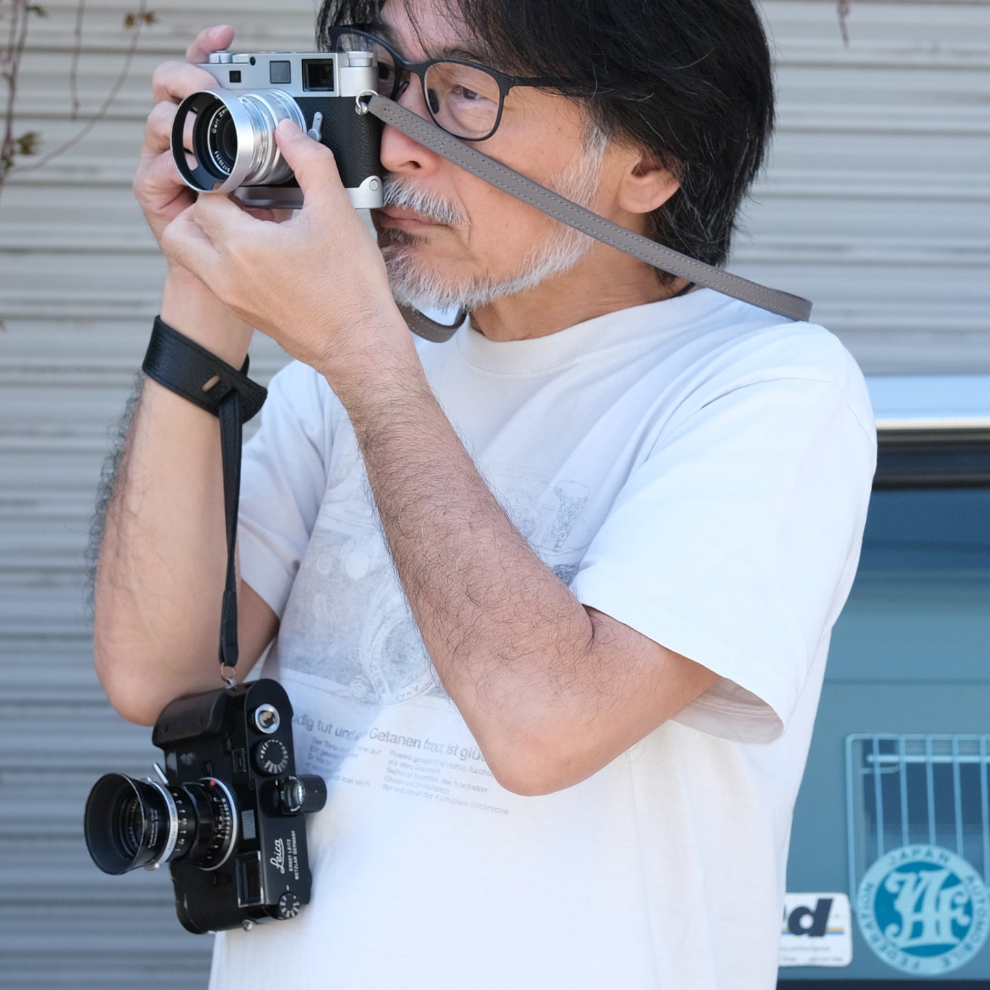 写真家 萩庭桂太が理想とするスタンダードストラップ