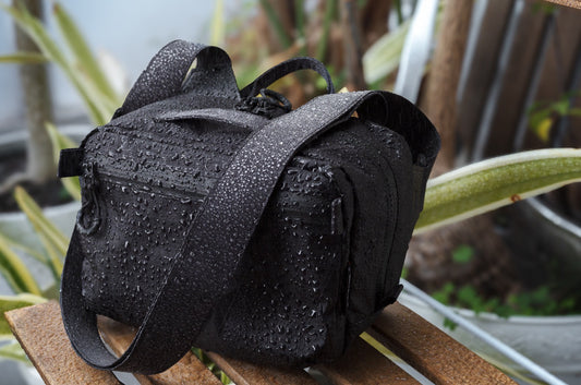 Haginiwa Keita's ideal U.L camera bag (X-PAC)