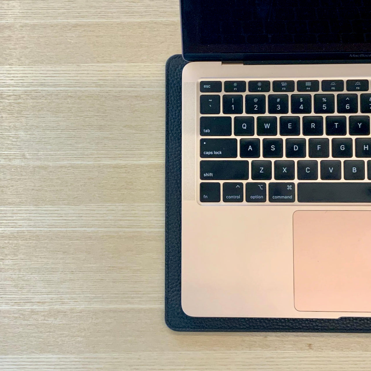 MacBook Pro 16 inches is a slim, thin but solid sleeve case
