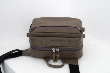 萩庭桂太が理想とするレザーカメラバッグ『アドリア』