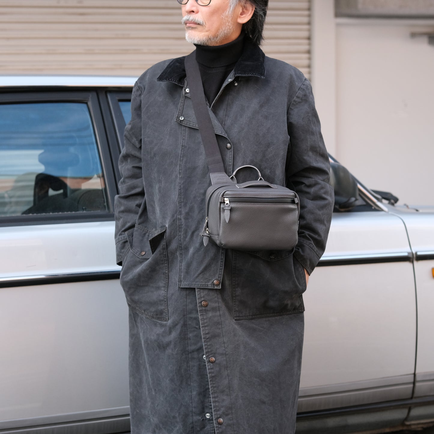 萩庭桂太が理想とするレザーカメラバッグ『アドリア』