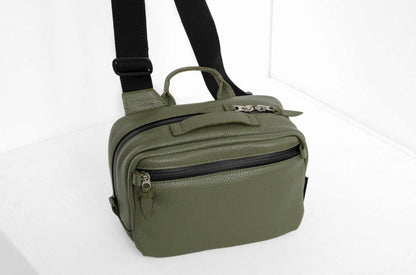 萩庭桂太が理想とするレザーカメラバッグ『アドリア』